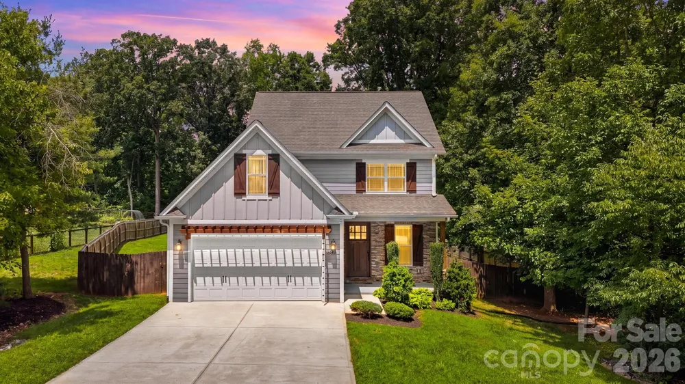 5810 Dwayne Starnes Drive Hickory, NC 28602