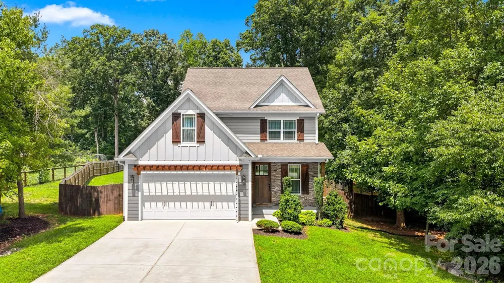 5810 Dwayne Starnes Drive Hickory, NC 28602