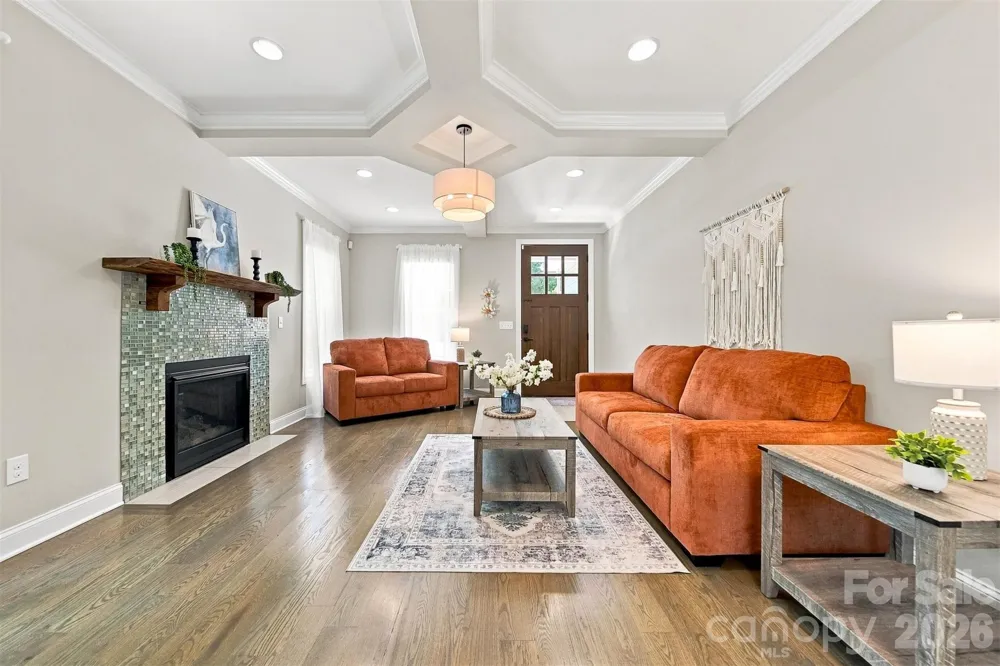 5810 Dwayne Starnes Drive Hickory, NC 28602