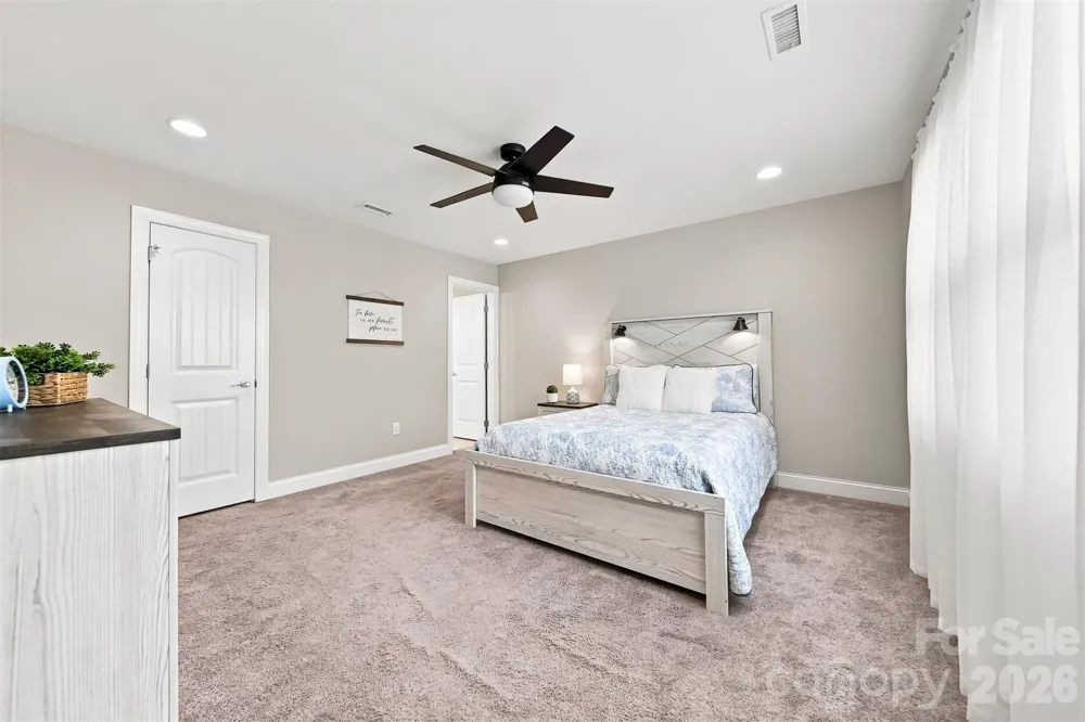 5810 Dwayne Starnes Drive Hickory, NC 28602