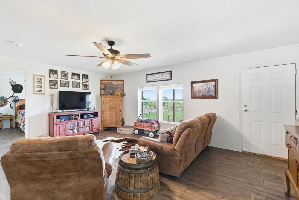 8315 CR 403 Cisco, TX 76437