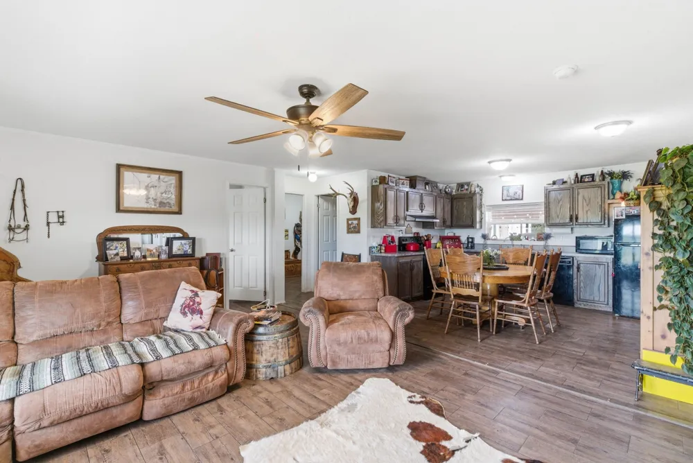8315 CR 403 Cisco, TX 76437