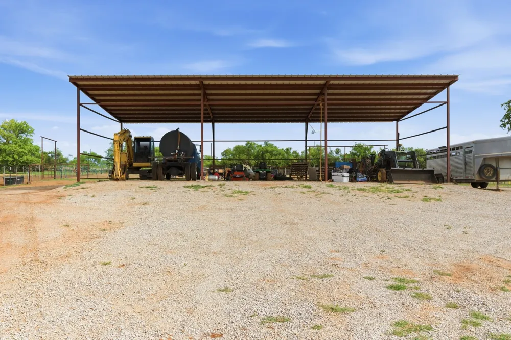 8315 CR 403 Cisco, TX 76437