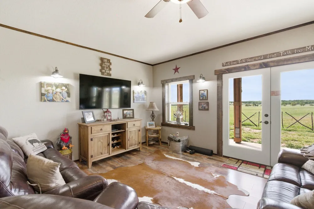 8315 CR 403 Cisco, TX 76437