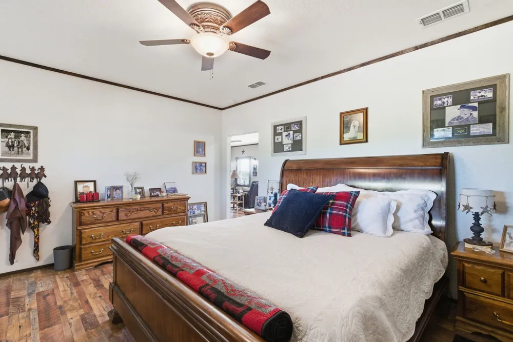 8315 CR 403 Cisco, TX 76437