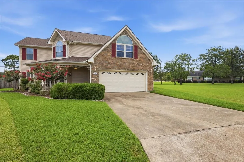 1515 26th Street Nederland, TX 77627