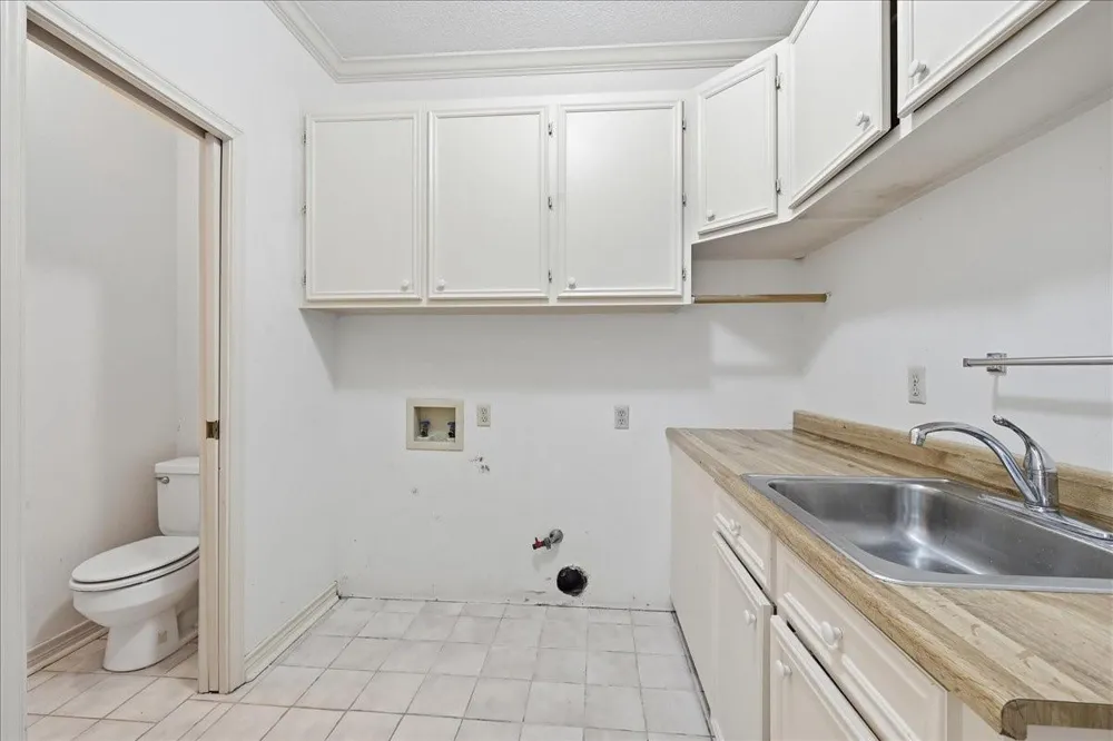 1515 26th Street Nederland, TX 77627