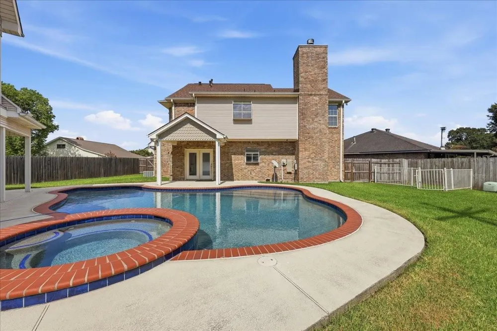 1515 26th Street Nederland, TX 77627