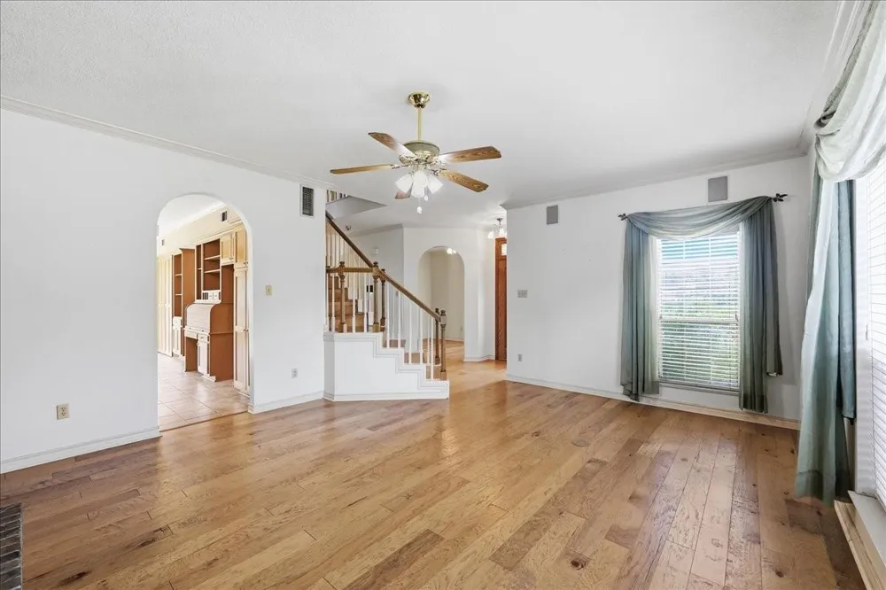 1515 26th Street Nederland, TX 77627
