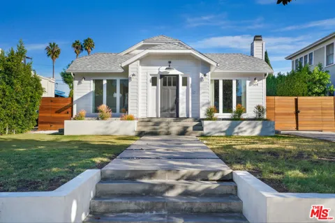 564 Arden Boulevard