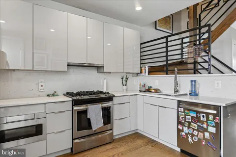 619 HARVARD STREET NW #2