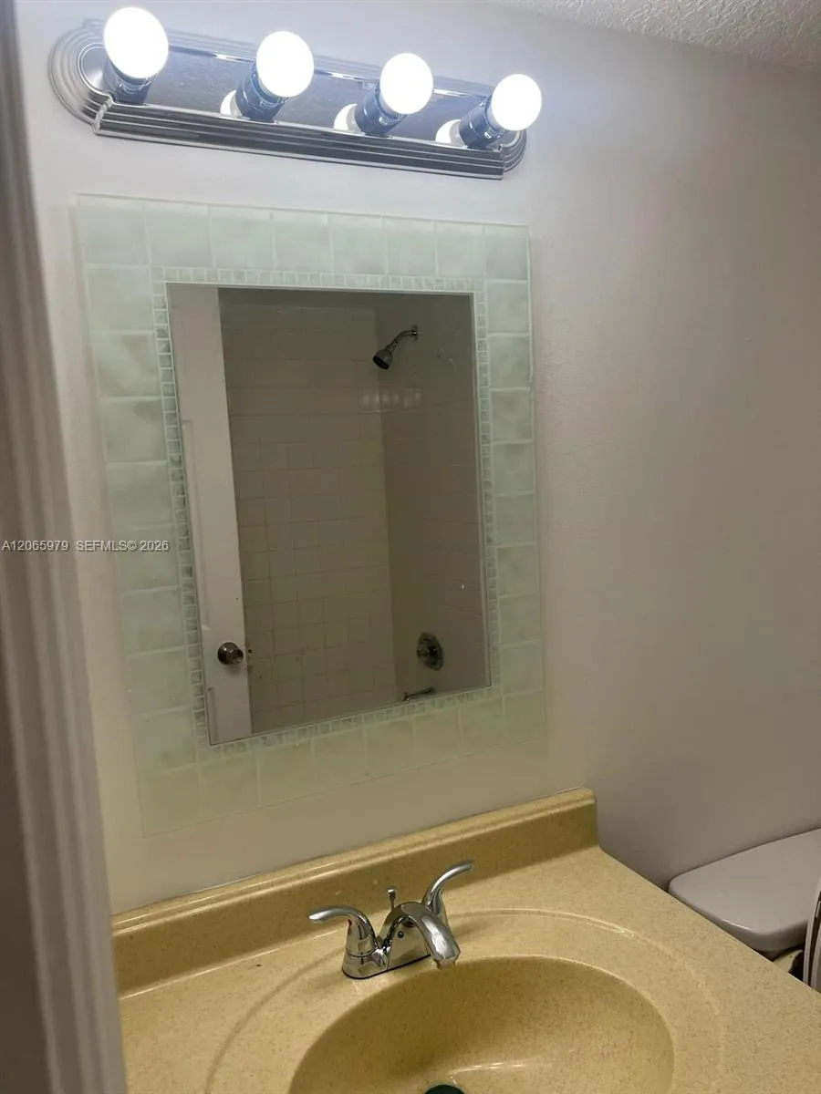 3399 Foxcroft Rd #114 Miramar, FL 33025