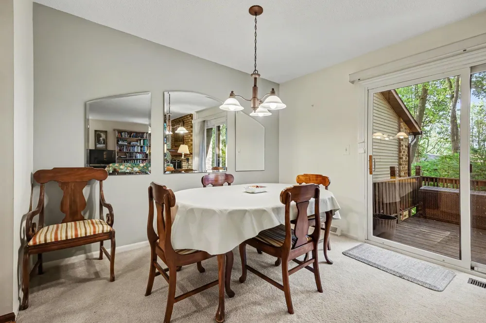 2579 Chatham Woods Drive SE Cascade Charter Township, MI 49546