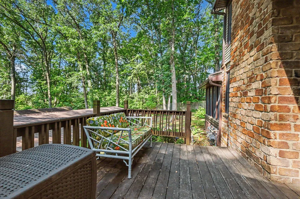 2579 Chatham Woods Drive SE Cascade Charter Township, MI 49546