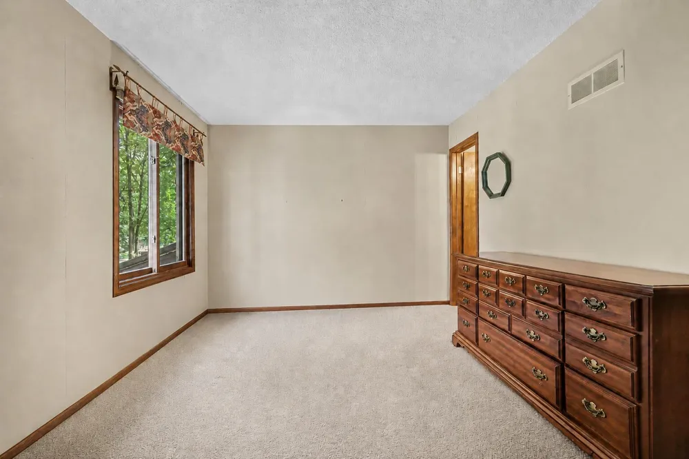2579 Chatham Woods Drive SE Cascade Charter Township, MI 49546