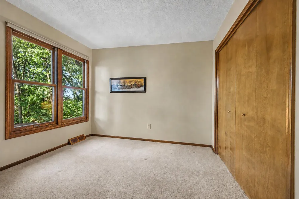 2579 Chatham Woods Drive SE Cascade Charter Township, MI 49546