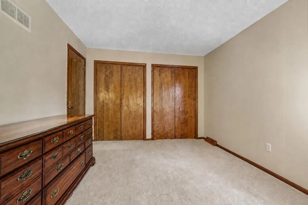2579 Chatham Woods Drive SE Cascade Charter Township, MI 49546