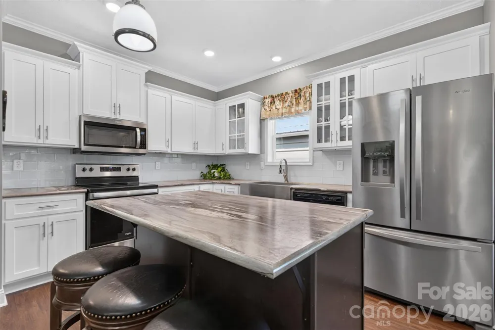 1568 John Smith Road Columbus, NC 28722