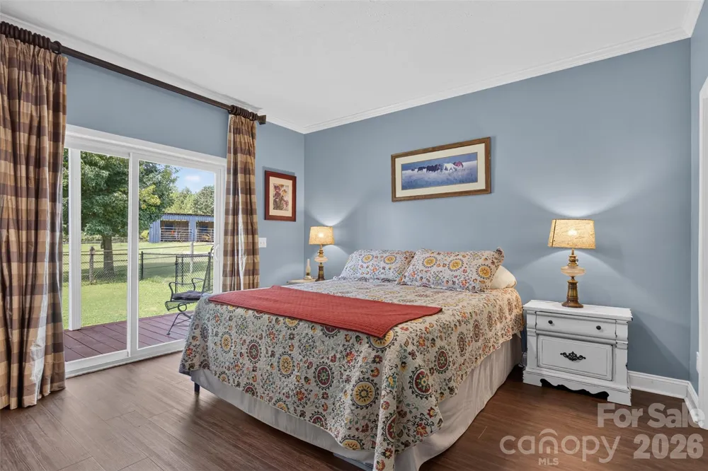 1568 John Smith Road Columbus, NC 28722