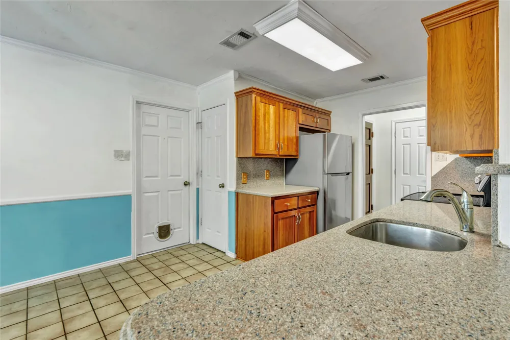 306 Woodlawn Drive Keene, TX 76059