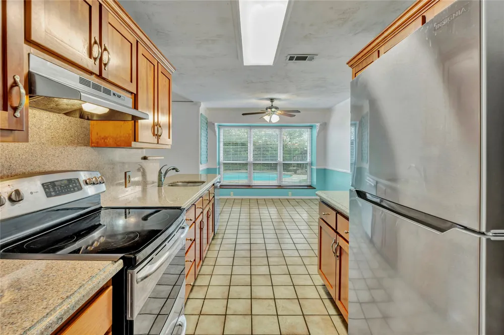 306 Woodlawn Drive Keene, TX 76059