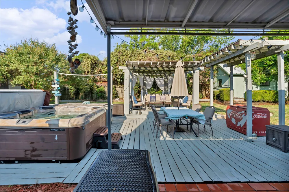 306 Woodlawn Drive Keene, TX 76059