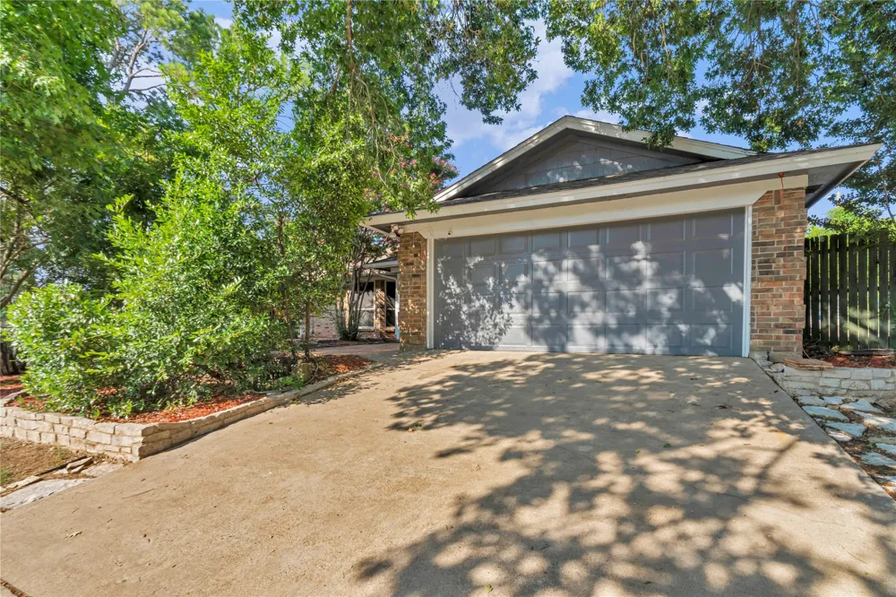 306 Woodlawn Drive Keene, TX 76059