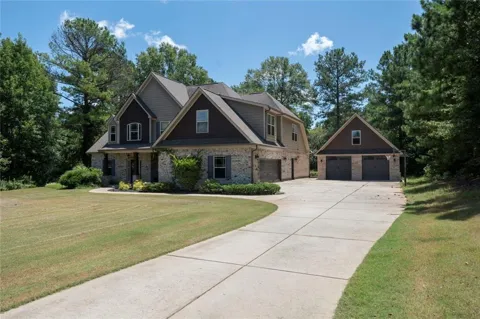 155 Chantilly Lane
