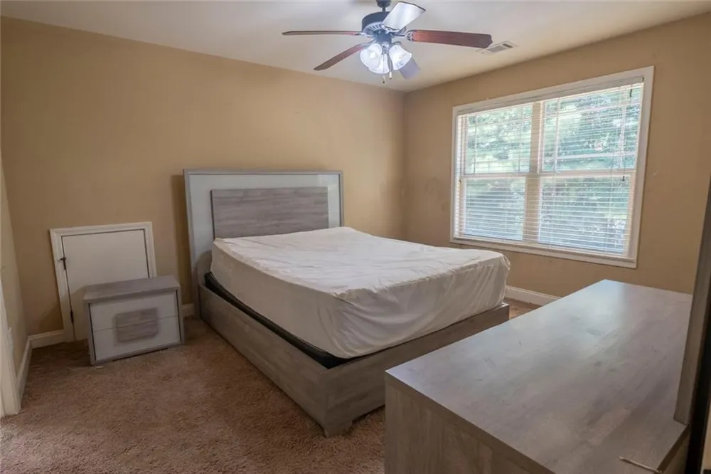 155 Chantilly Lane Fayetteville, GA 30215
