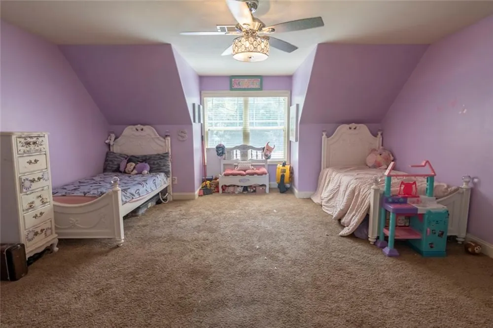 155 Chantilly Lane Fayetteville, GA 30215