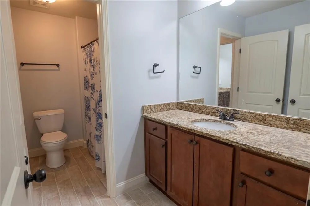 155 Chantilly Lane Fayetteville, GA 30215