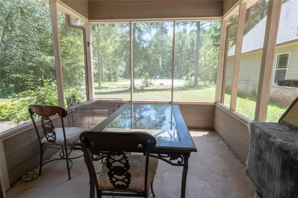 155 Chantilly Lane Fayetteville, GA 30215