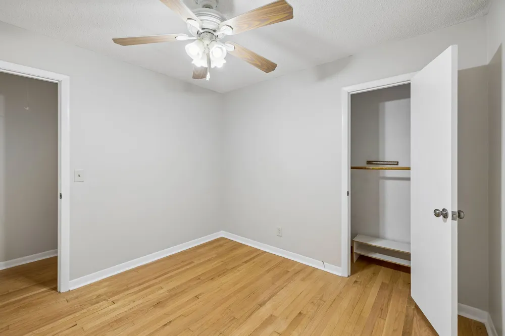 302 W Point Dr Lafayette, TN 37083