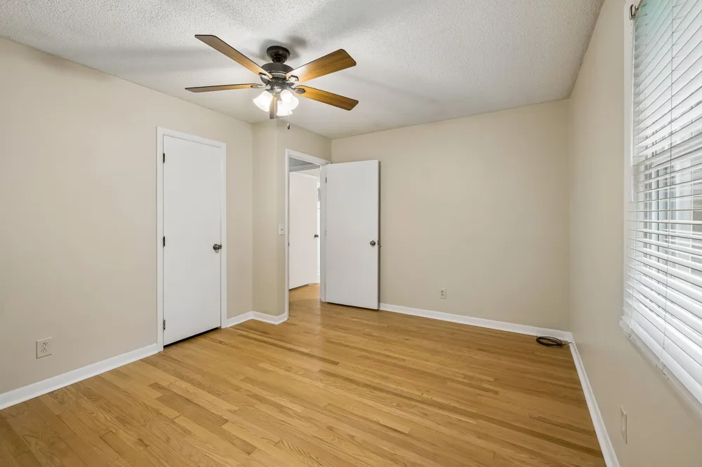 302 W Point Dr Lafayette, TN 37083