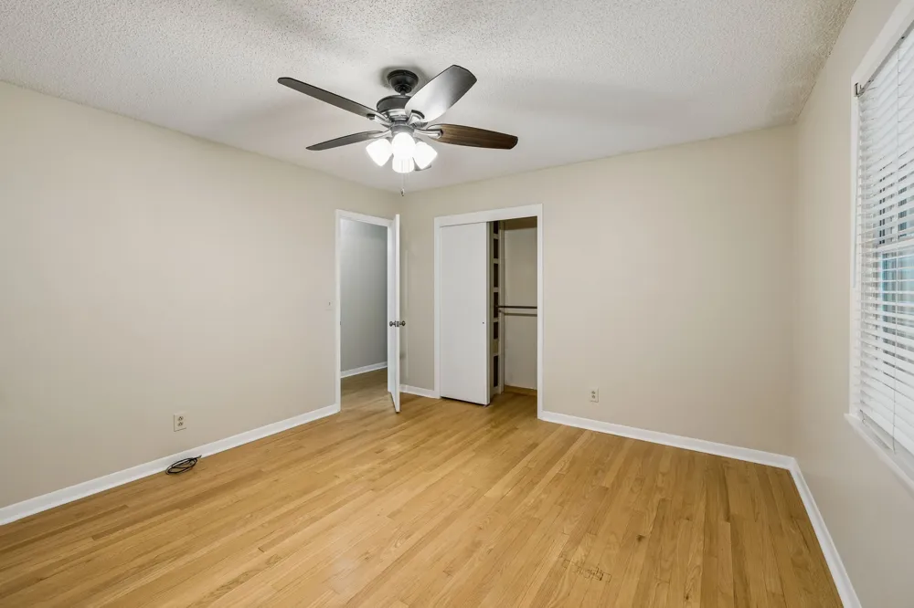 302 W Point Dr Lafayette, TN 37083