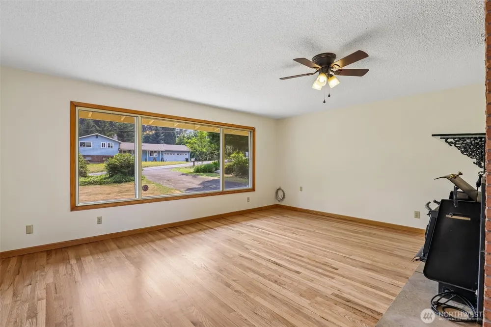 31 Cedar Gates Road Longview, WA 98632