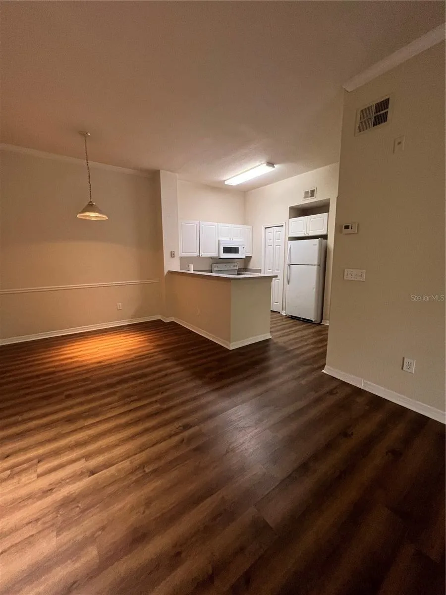 18107 PEREGRINES PERCH PLACE #6310 Lutz, FL 33558