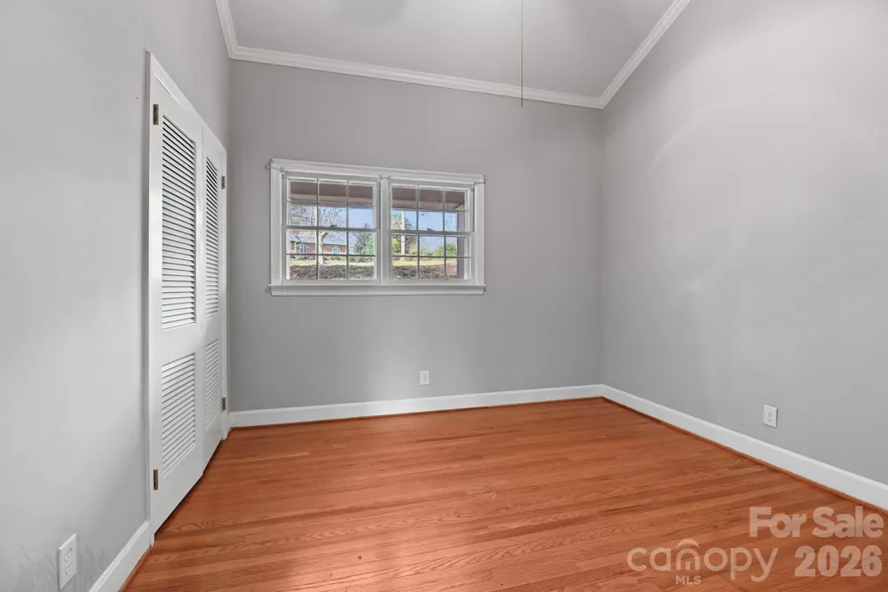 624 Brentwood Court Winston Salem, NC 27104