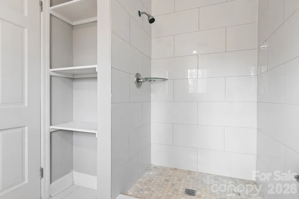 624 Brentwood Court Winston Salem, NC 27104