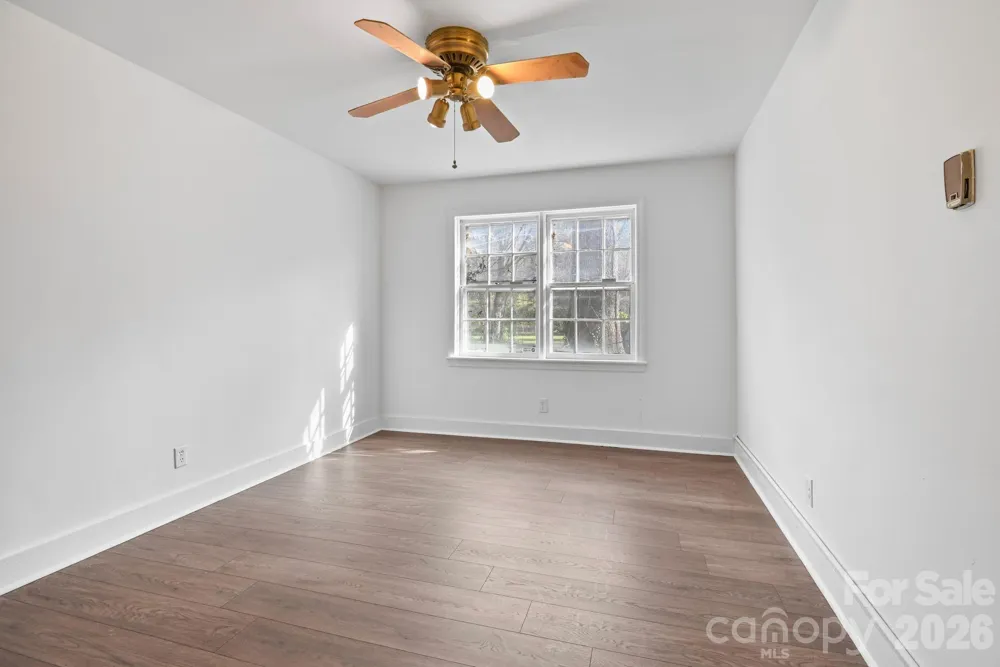 624 Brentwood Court Winston Salem, NC 27104