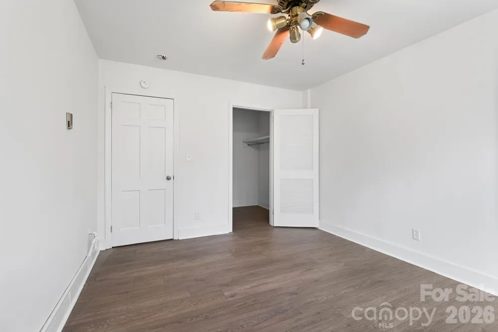 624 Brentwood Court Winston Salem, NC 27104