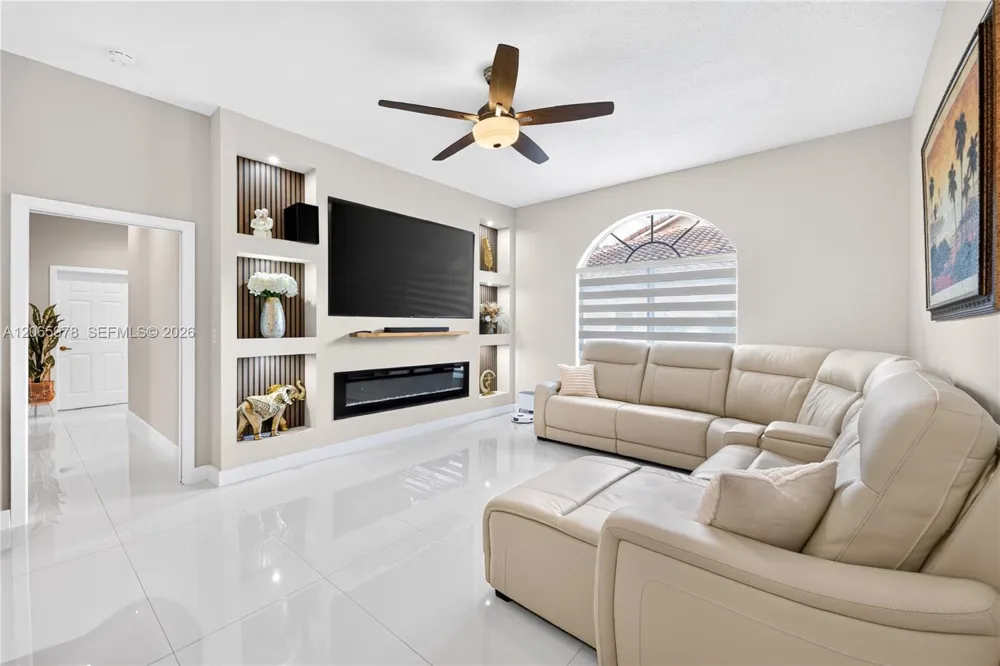 12617 NW 23rd St Pembroke Pines, FL 33028