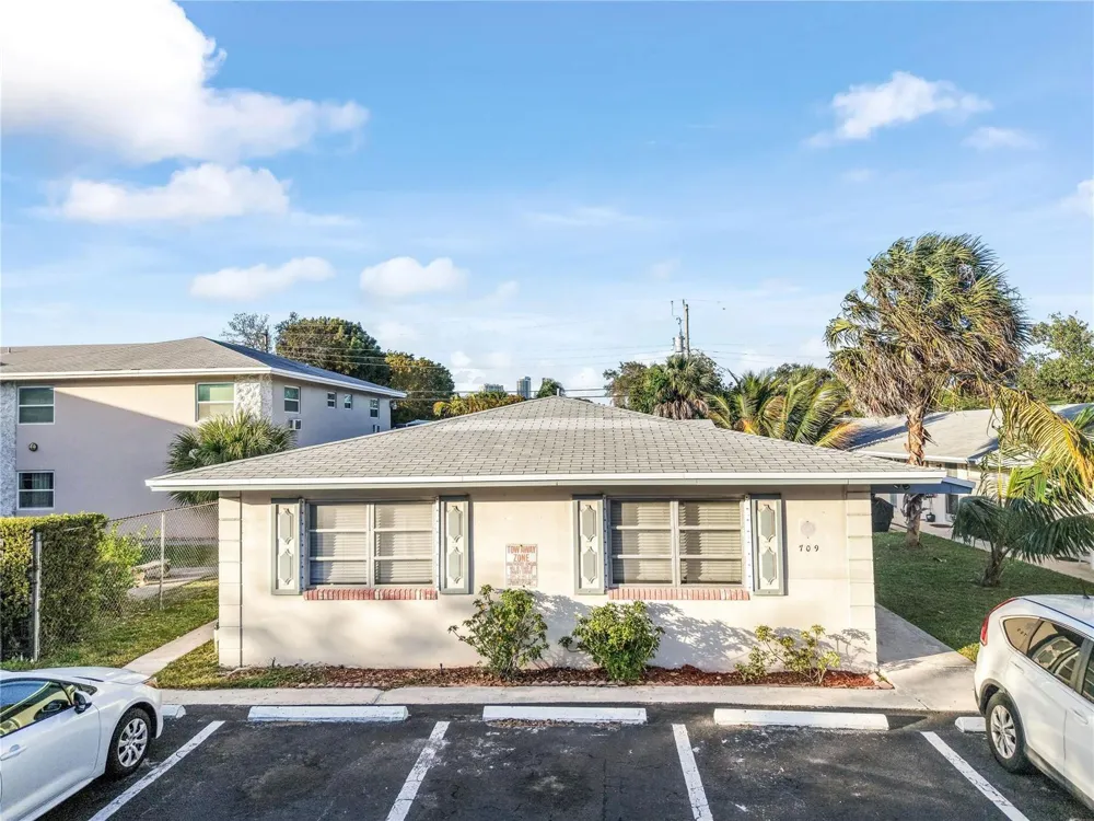 709 SE 15TH STREET #1 Fort Lauderdale, FL 33316