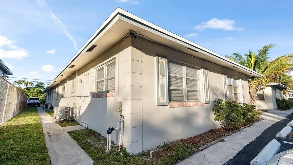 709 SE 15TH STREET #1 Fort Lauderdale, FL 33316