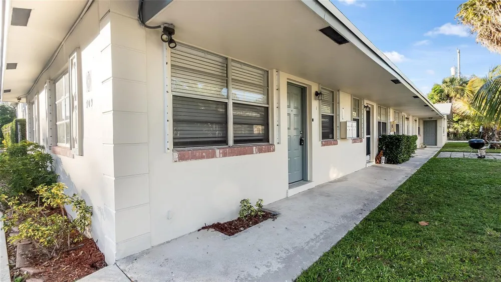 709 SE 15TH STREET #1 Fort Lauderdale, FL 33316