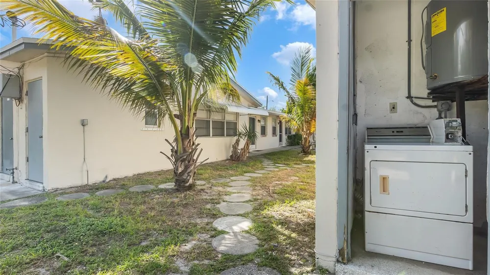 709 SE 15TH STREET #1 Fort Lauderdale, FL 33316
