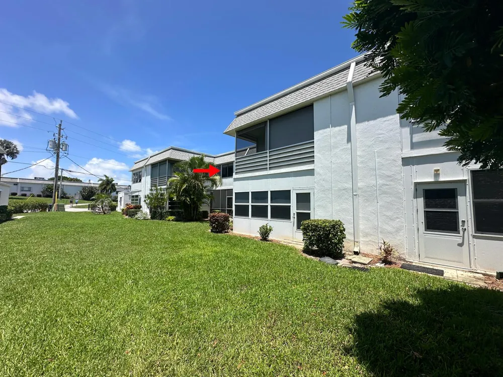 3240 Lake Osborne Drive #208 Lake Worth, FL 33461