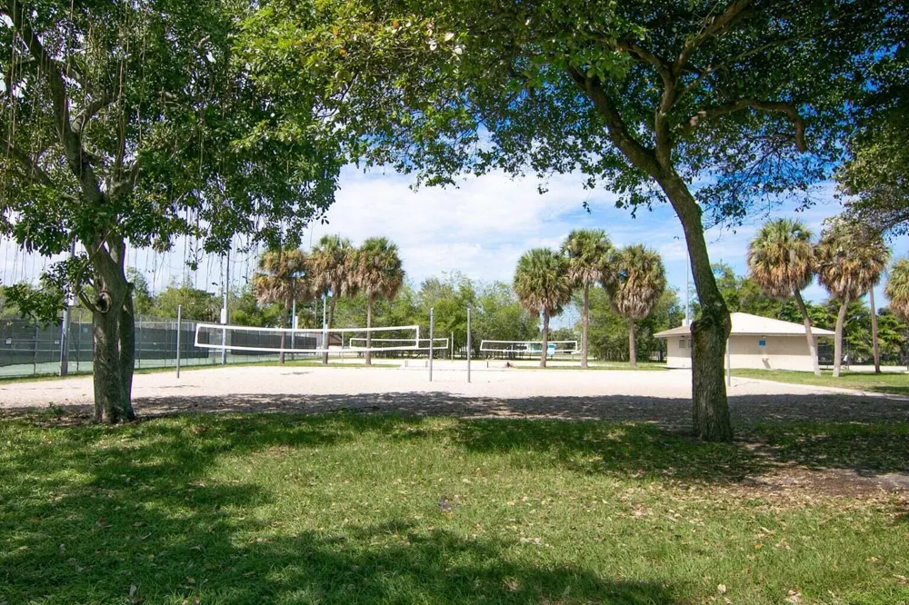 3240 Lake Osborne Drive #208 Lake Worth, FL 33461
