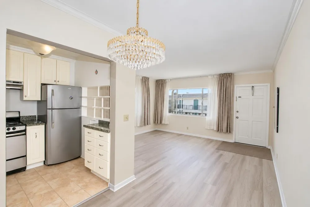 3240 Lake Osborne Drive #208 Lake Worth, FL 33461