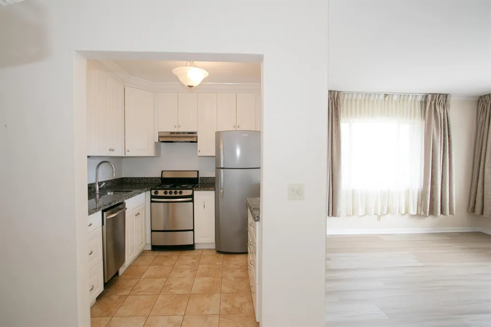 3240 Lake Osborne Drive #208 Lake Worth, FL 33461
